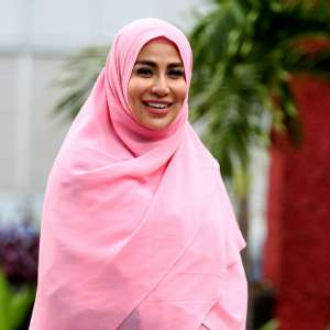 Gonta Ganti Suami Cinta Penelope Malah Bangga, Mengapa?