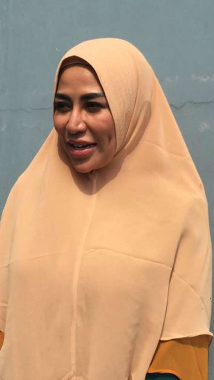 Baru Mengenal Satu Bulan, Cinta Penelope Yakin Dinikahi Pria Bule