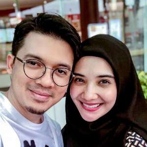 Zaskia Sungkar Tampil Bercadar, Irwansyah Panjatkan Doa Ini