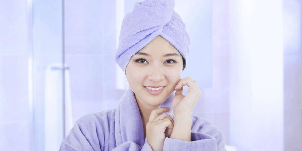 7 Langkah Bikin Punggung Mulus Bebas Jerawat
