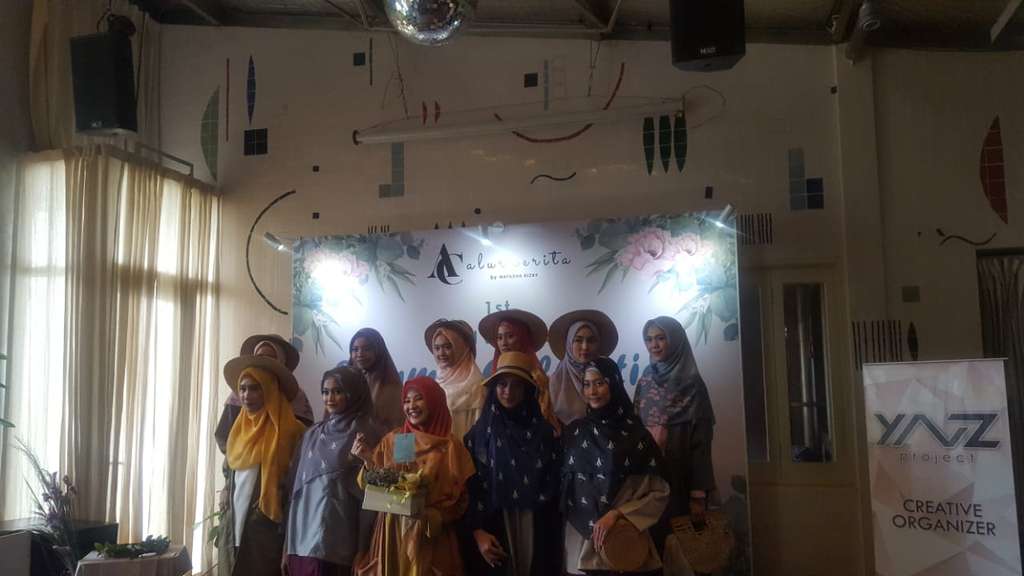 Alurcerita/Tri Yuniwati Lestari