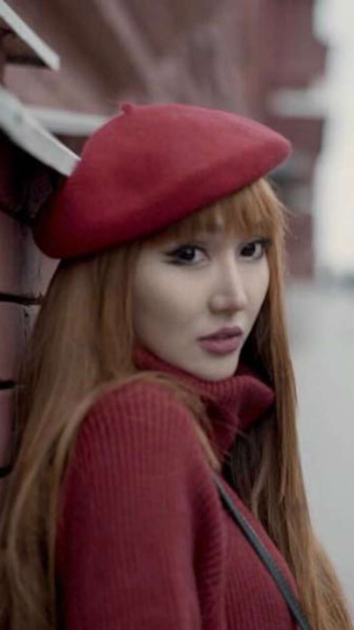 Lucinta Luna Bagikan Foto Usai Sholat Subuh, Berdoa Tidak Jadi Janda