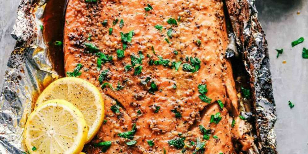 Gurihnya Salmon Panggang Brown Sugar