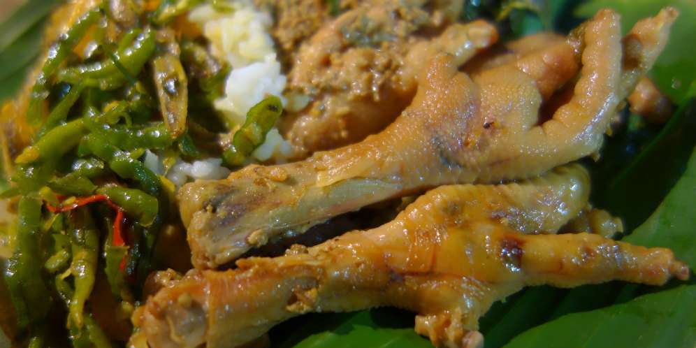 Trik Mengolah Ceker Ayam Agar Bersih dan Tak Bau Amis Trik Mengolah Ceker Ayam Agar Bersih dan Tak Bau Amis