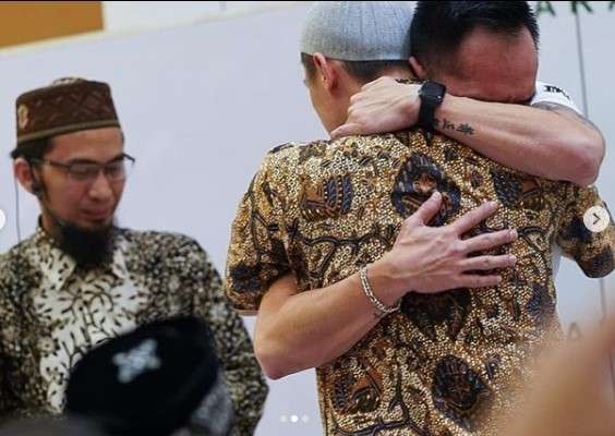kakak ustaz felix mualaf