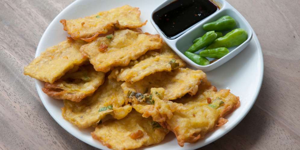 3 Cara Membuat Tempe Mendoan Krispi dan Lembek, Mudah! 3 Cara Membuat Tempe Mendoan Krispi dan Lembek, Mudah!