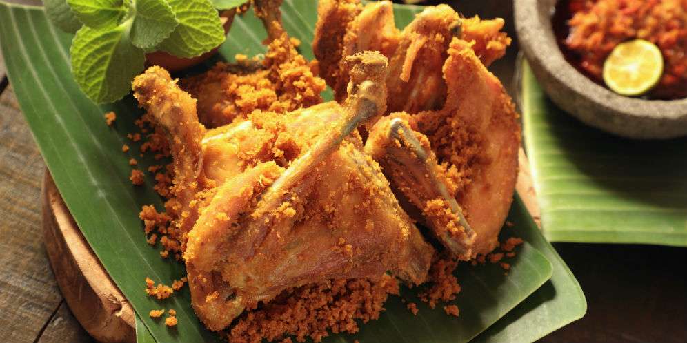 Ayam Goreng Kriuk Tanpa Tepung, Cari Tahu Trik Memasaknya