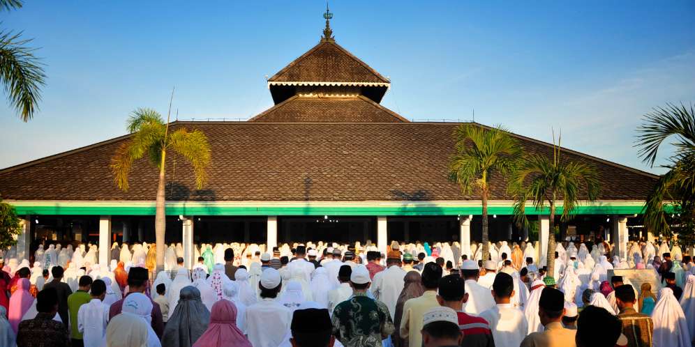 Bupati Demak Larang Bertamu Maghrib-Isya, MUI: Agar Ingat Allah