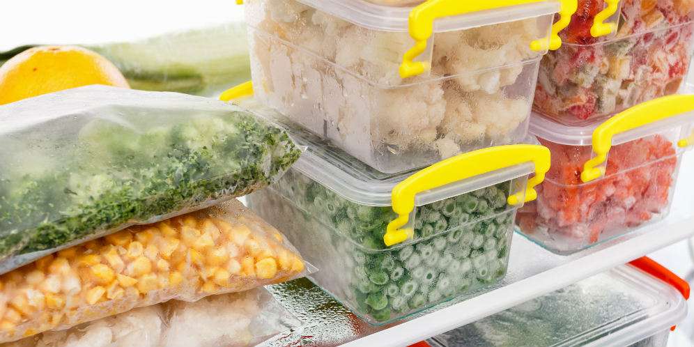 Kurangi Belanja Saat Social Distancing, Bekukan Saja Bahan Makanan