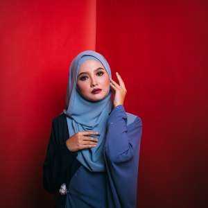 Tips Mengatasi Makeup Cakey Agar Terlihat Lebih Natural