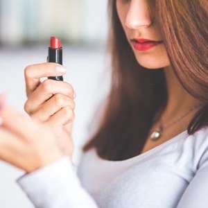Dibuang Sayang! Inilah Cara Memanfaatkan 7 Produk Kosmetik Kadaluwarsa