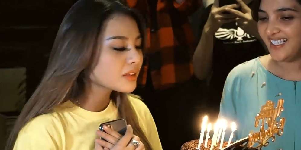 Intip Penampakan Kado Super Mewah Anang & Ashanty untuk Aurel