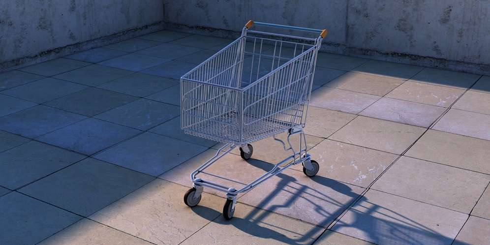 Petugas di Supermarket ini Gunakan Air Liur Untuk Bersihkan Keranjang Belanja Petugas di Supermarket ini Gunakan Air Liur Untuk Bersihkan Keranjang Belanja