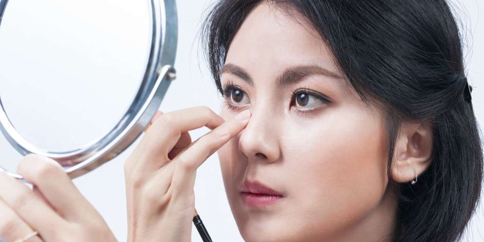 Tutorial Riasan Mata Boxy Eyeshadow Agar Wajah Lebih Bold Tutorial Riasan Mata Boxy Eyeshadow Agar Wajah Lebih Bold