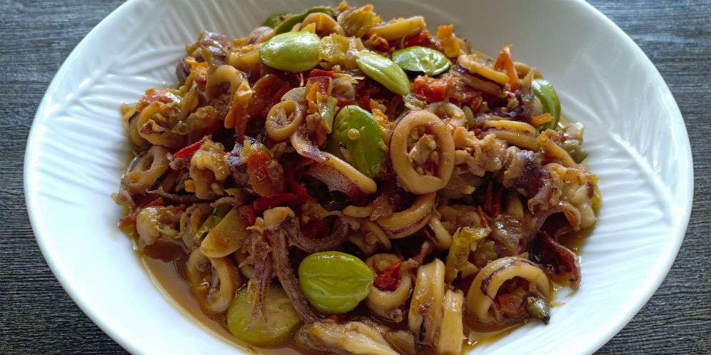Resep Sambal Cumi Petai, Pedasnya Mantap!