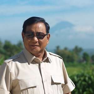 Unggah Foto Ini, Menhan Prabowo Subianto Disebut Mirip Kiano Anak Baim Wong