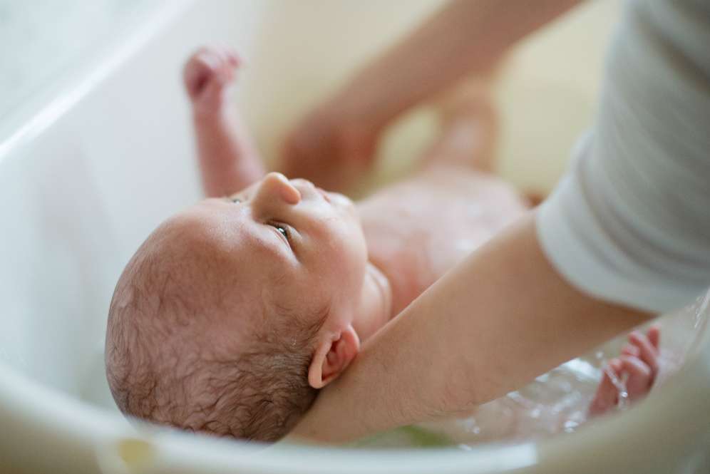5 Refleks yang Hanya Dimiliki Bayi Baru Lahir