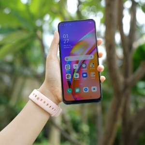 Reno5 F, Smartphone Ngebut untuk Anak Muda