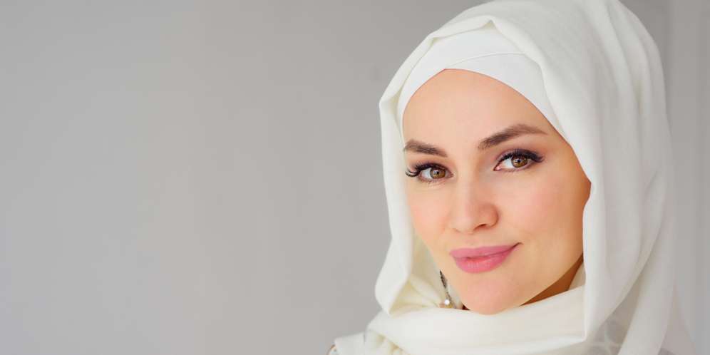 Atasi Masalah Kulit Kepala Wanita Berhijab