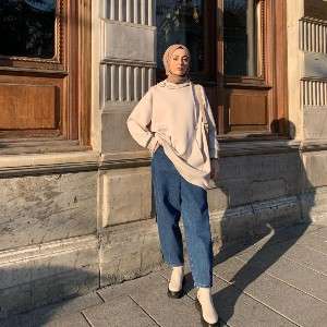 4 Tampilan Outfit Hijab dengan Boots