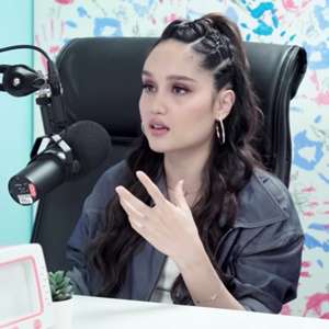 6 Cerita Perjalanan Karir Cinta Laura, Tetap Low Profile dan Hidup Sederhana