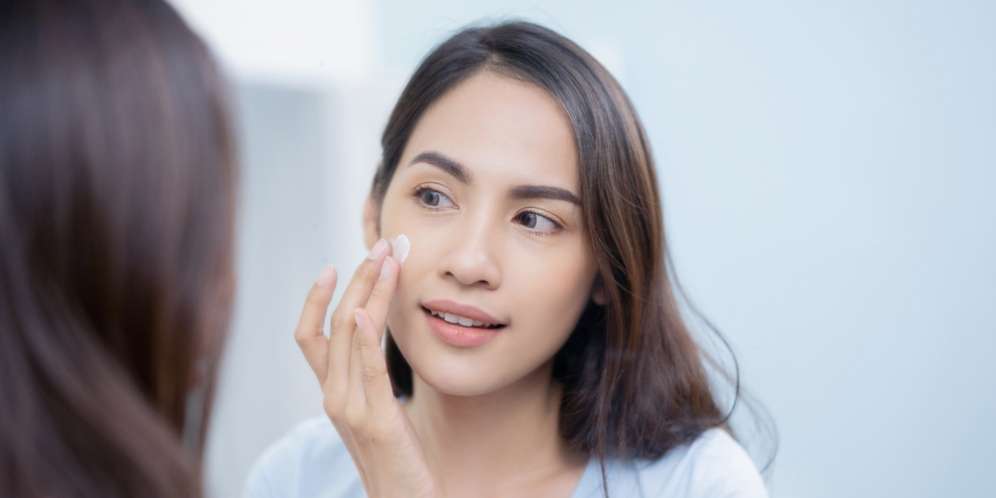 Jangan Dibuang, Manfaatkan Skincare yang Tidak Cocok untuk Ini