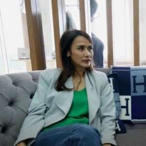 Wenny Ariani Tunjukan Foto Putrinya yang Mirip dengan Rezky Aditya
