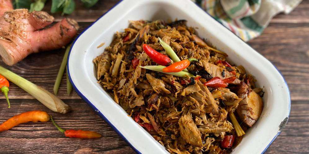 Resep Suwir Tongkol Pedas, Sajikan dengan Nasi Hangat Resep Suwir Tongkol Pedas, Sajikan dengan Nasi Hangat