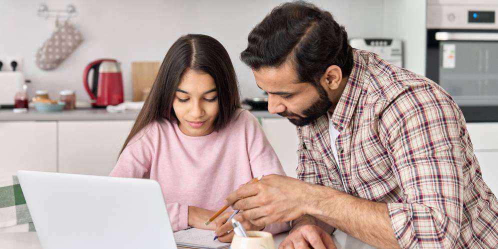 Sulitnya Negosiasi dengan Anak Remaja, Coba 3 Cara Ini