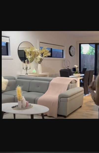 10 Potret Rumah Baru The Connell Twins di Australia, Desainnya Wow Banget! 10 Potret Rumah Baru The Connell Twins di Australia, Desainnya Wow Banget!