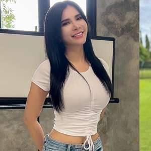 10 Potret Apartemen Maria Vania yang Super Mewah, Spot Berendam Bikin Ngilu, Enak Banget!