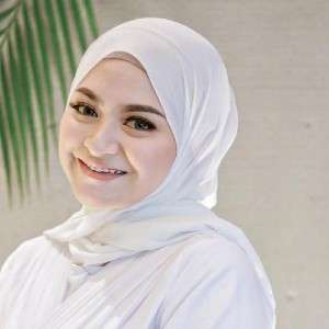 Persis Batik, Outfit Nathalie Holscher Ternyata Keluaran Brand Retail Internasional