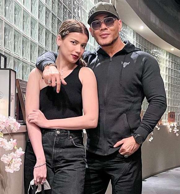 8 Potret Rumah Deddy Corbuzier yang Jarang Tersorot, Semi Terbuka Bak Hotel Mewah di Bali