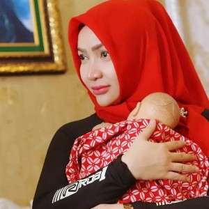 Selamat! Roro Fitria Melahirkan Bayi Laki-laki, Ungkap Perjuangan Persalinan yang Tidak Mudah