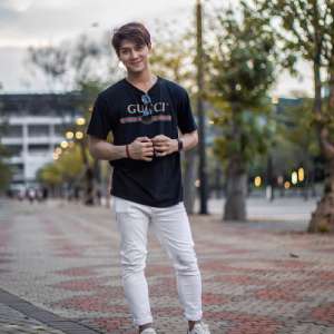 Perubahan Outfit Sebelum dan Sesudah Rizky Billar Menikah dengan Lesti Kejora Jadi Sorotan Perubahan Outfit Sebelum dan Sesudah Rizky Billar Menikah dengan Lesti Kejora Jadi Sorotan