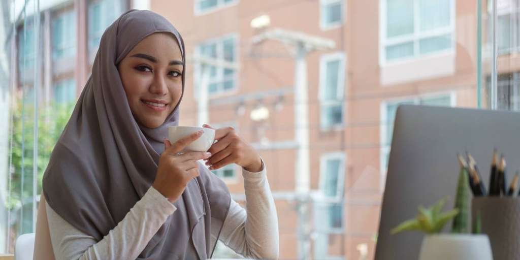 4 Minuman yang Bisa Bantu Luruhkan Lemak Perut