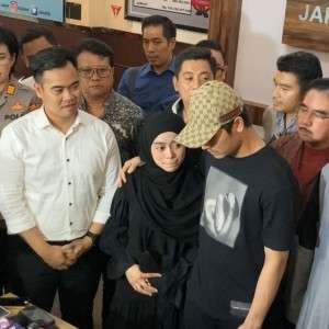 Raut Wajah Rizky Billar Saat  Minta Maaf ke Lesti Kejora Disorot