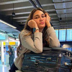 Luna Maya Rela Bayar Hotel Rp16 Juta Demi BTS