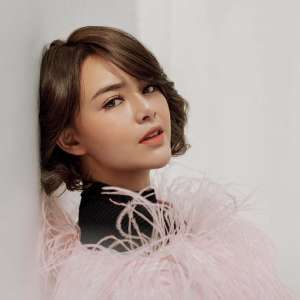 Belt Mungil Amanda Manopo, Harganya Sampai Rp14,8 Juta