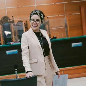 Bak Masuk Mall, 10 Potret Kamar Mewah Nikita Mirzani, Luna Maya Syok Lihat Isi Lemarinya!