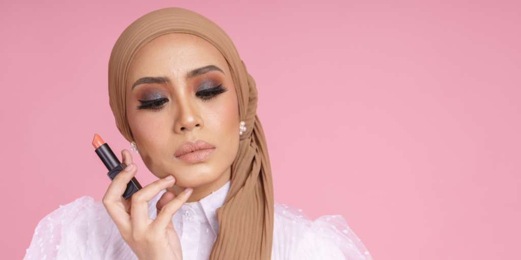 3 Warna Lipstik Wajib Punya untuk MUA Pemula