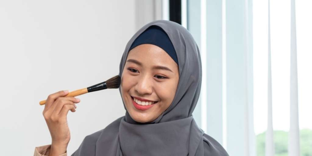 Jaga Kebersihan Kuas Makeup dengan Produk Skincare