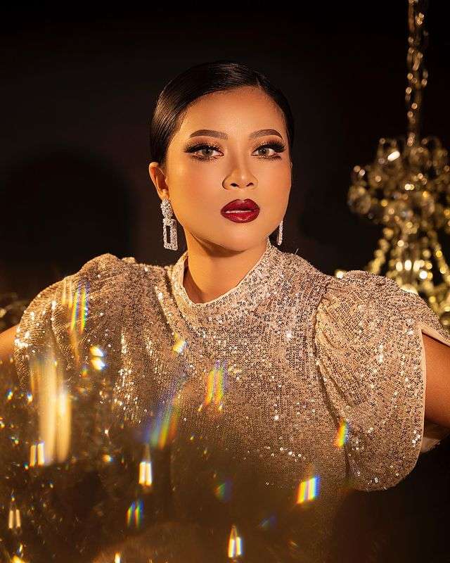 Hanum Raddim Tampil Full Glamor, Inspirasi Makeup dari Hanum Mega | Dream.co.id