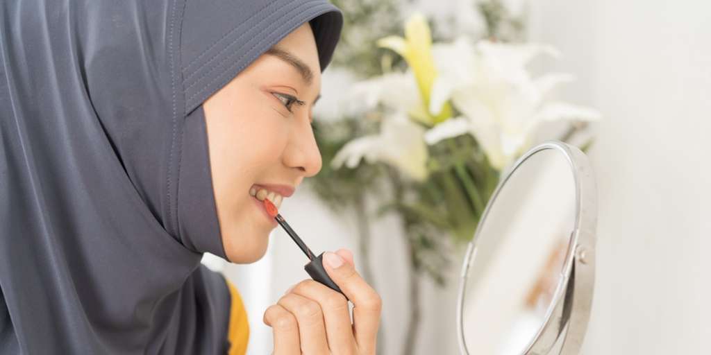 Klien MUA, Perhatikan 3 Hal Ini Saat Lipstik Diaplikasikan