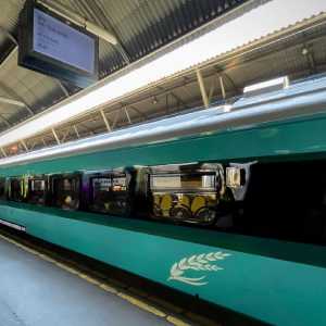 Kereta Khusus Petani dan Pedagang Dibanjiri Pujian, Netizen: Akhirnya Melihat Kabar Bahagia