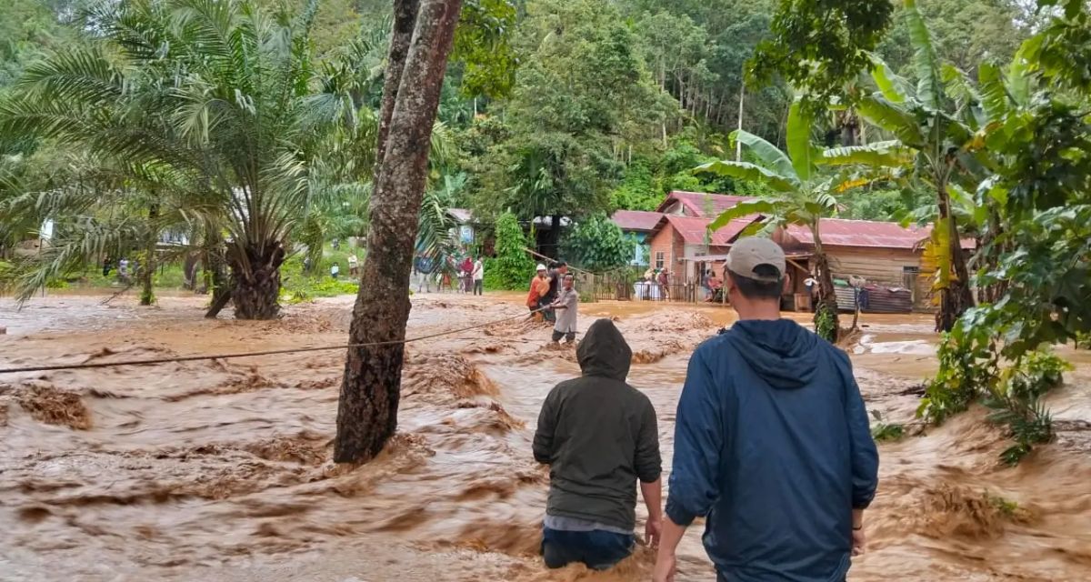 Banjir Sumatra Telan Ratusan Jiwa, DPR: Pejabat Publik Minim Empati, Jangan Defensif!